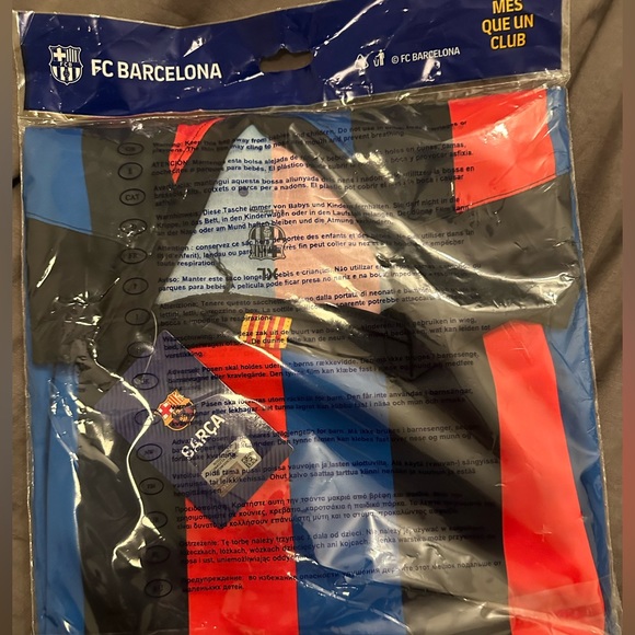 FCB SPOTIFY JERSEY - Picture 2 of 2
